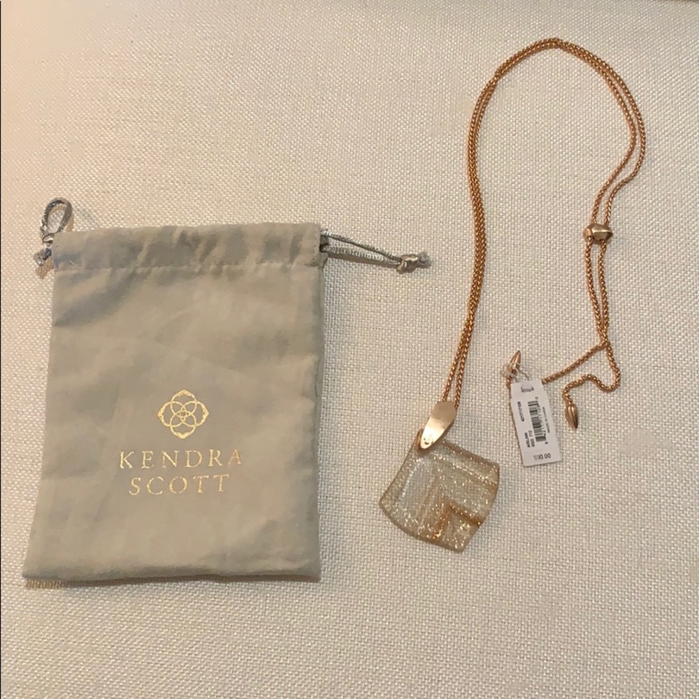 Kendra Scott necklace